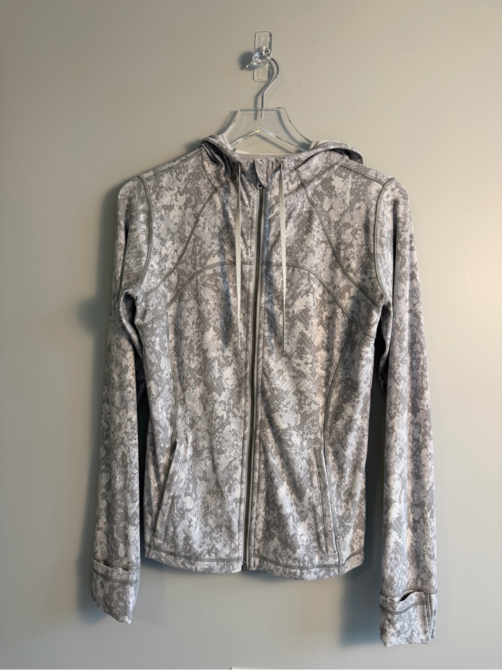 Lululemon Define Hooded Full Zip Jacket “snake” Gray Print Size 10 Nulu EUC